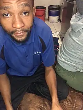 Snapshot of MKbesxxx chatting on 11.28.25 MKbesxxx online show from 11.28.25