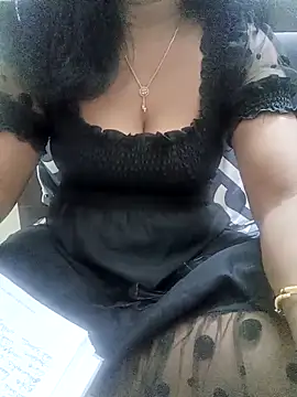 Snapshot of Tamil_Vishalini chatting on 04.05.26 Tamil Vishalini online show from 04.05.26