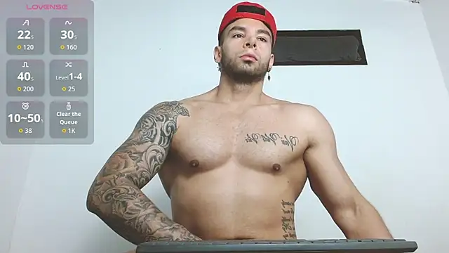 Snapshot of troy_walker9 chatting on 12.19.25 troy walker9 online show from 12.19.25