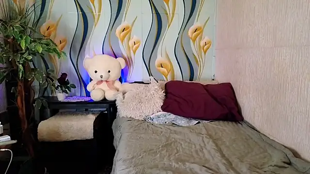 Snapshot of roxyyyrose chatting on 02.11.25 roxyyyrose online show from 02.11.25