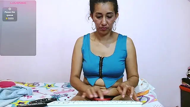 latinabueno41 online show from 01.18.26