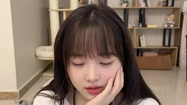 Chenjing0 online show from 10.12.25