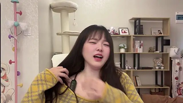 Chenjing0 online show from 12.02.25