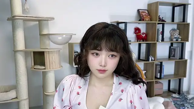 Chenjing0 online show from 04.22.26