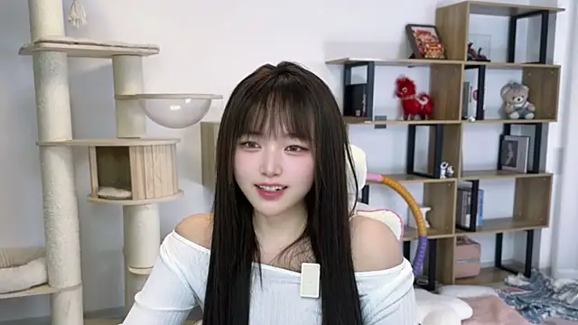 Chenjing0 online show from 04.23.26