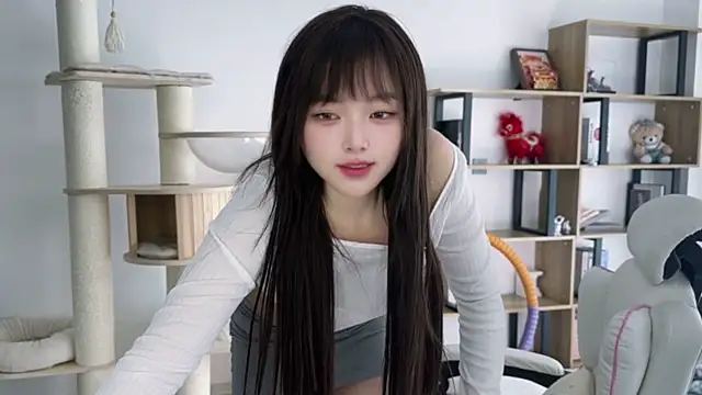 Chenjing0 online show from 04.25.26