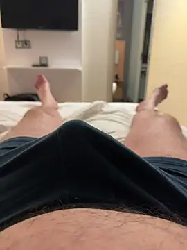 Snapshot of calypsohot chatting on 05.19.26 calypsohot online show from 05.19.26