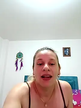 Snapshot of sofi_saliva2511 chatting on 01.06.25 sofi saliva2511 online show from 01.06.25