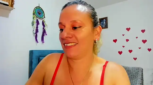 Snapshot of sofi_saliva2511 chatting on 02.17.25 sofi saliva2511 online show from 02.17.25