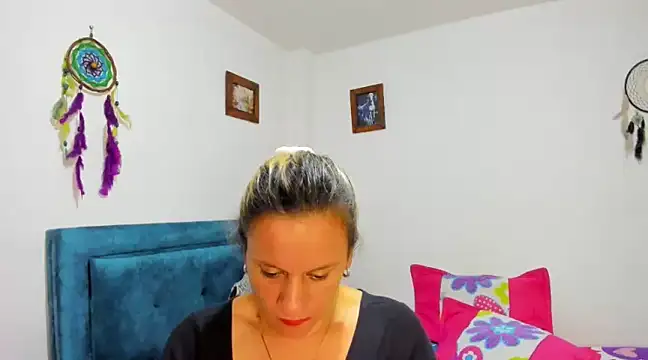 Snapshot of sofi_saliva2511 chatting on 03.02.25 sofi saliva2511 online show from 03.02.25
