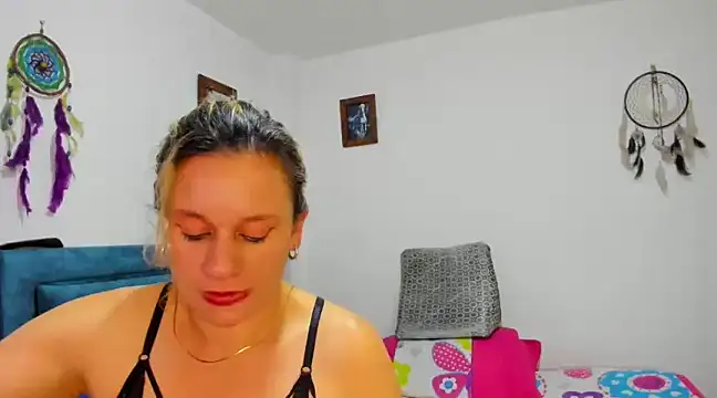 Snapshot of sofi_saliva2511 chatting on 03.06.25 sofi saliva2511 online show from 03.06.25