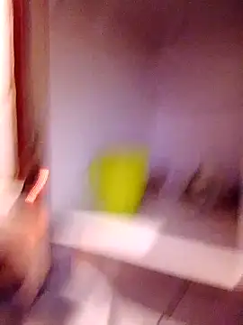 Snapshot of KMbesxxx chatting on 10.14.25 KMbesxxx online show from 10.14.25