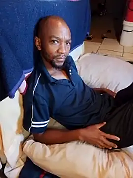 Snapshot of KMbesxxx chatting on 02.01.26 KMbesxxx online show from 02.01.26