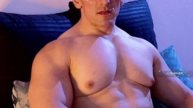 Snapshot of life_warrior chatting on 01.18.25 life warrior online show from 01.18.25