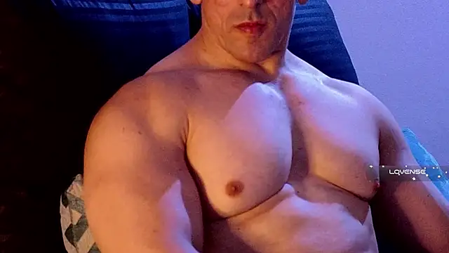 Snapshot of life_warrior chatting on 02.09.25 life warrior online show from 02.09.25