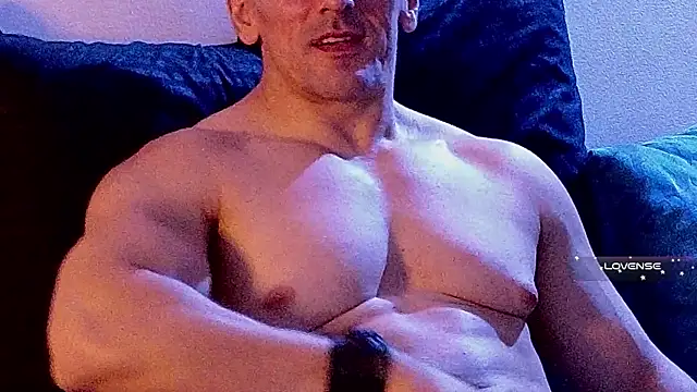 Snapshot of life_warrior chatting on 03.19.25 life warrior online show from 03.19.25