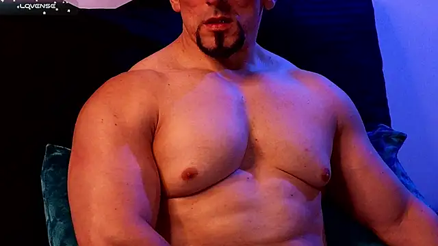 Snapshot of life_warrior chatting on 12.05.25 life warrior online show from 12.05.25