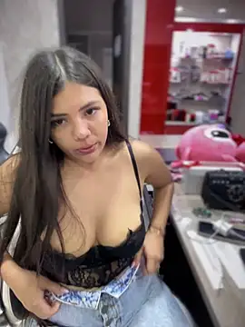 lia ros online show from 02.15.25