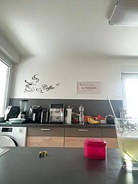 Snapshot of Mia-Fuchs chatting on 01.11.26 Mia-Fuchs online show from 01.11.26