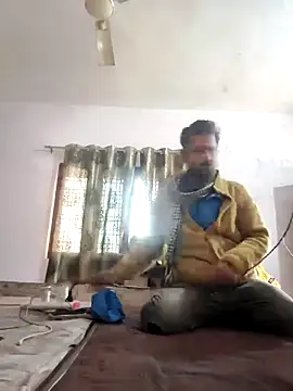 Snapshot of MAGNETICDADDY8 chatting on 11.29.25 MAGNETICDADDY8 online show from 11.29.25