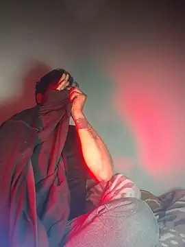 Snapshot of MAGNETICDADDY8 chatting on 01.17.26 MAGNETICDADDY8 online show from 01.17.26