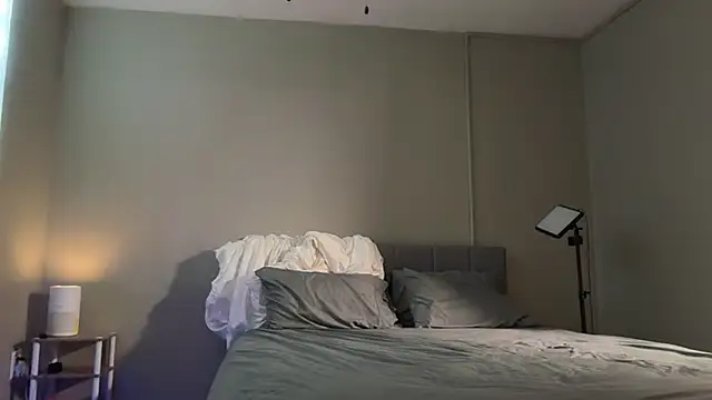 stormyyywinter online show from 04.14.26