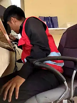 Snapshot of securityhot chatting on 01.19.25 securityhot online show from 01.19.25