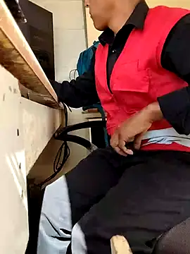 Snapshot of securityhot chatting on 01.25.25 securityhot online show from 01.25.25