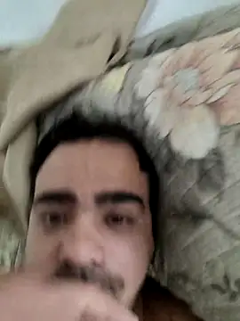 Snapshot of manterei2 chatting on 11.29.25 manterei2 online show from 11.29.25