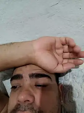 Snapshot of manterei2 chatting on 01.14.26 manterei2 online show from 01.14.26