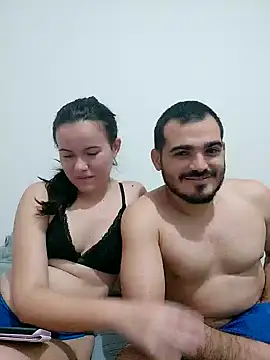 Snapshot of camillebr chatting on 01.14.25 camillebr online show from 01.14.25