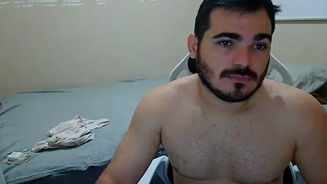 Snapshot of camillebr chatting on 03.20.25 camillebr online show from 03.20.25