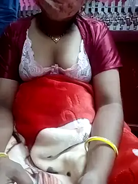 YourHotRandi online show from 11.29.25