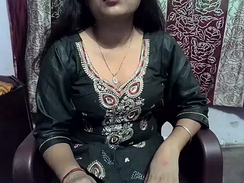 SIYA MAVI online show from 04.25.26