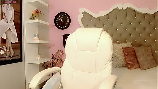 Snapshot of Diva_Smith02 chatting on 01.23.25 Diva Smith02 online show from 01.23.25