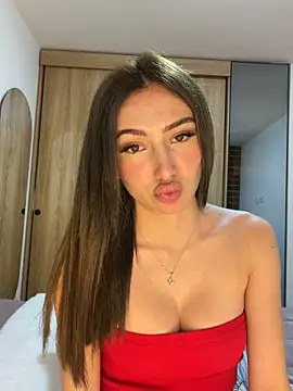 Maddy Jones online show from 11.24.25