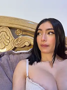 Maddy Jones online show from 05.08.26
