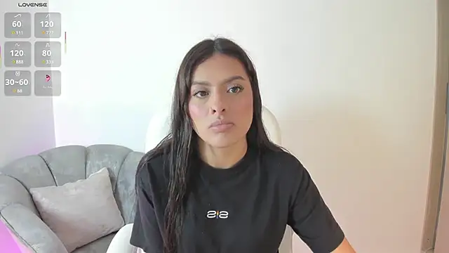 NiiaEvanss online show from 02.17.25