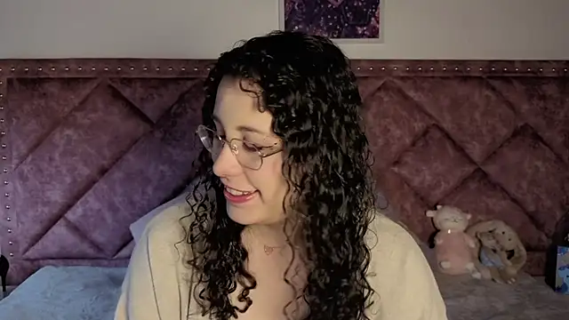 Snapshot of Charlotte__Miller chatting on 09.14.25 Charlotte Miller online show from 09.14.25
