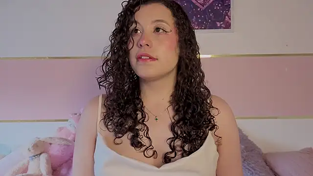 Snapshot of Charlotte__Miller chatting on 11.19.25 Charlotte Miller online show from 11.19.25