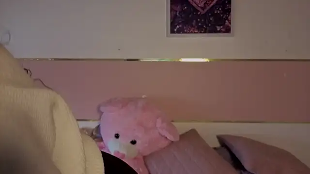 Snapshot of Charlotte__Miller chatting on 11.20.25 Charlotte Miller online show from 11.20.25