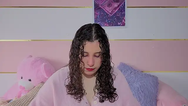 Snapshot of Charlotte__Miller chatting on 12.16.25 Charlotte Miller online show from 12.16.25