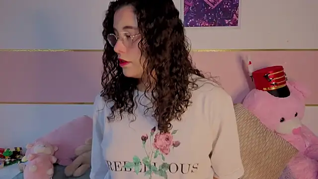 Snapshot of Charlotte__Miller chatting on 01.13.26 Charlotte Miller online show from 01.13.26