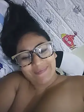 Snapshot of acuarela chatting on 01.25.25 acuarela online show from 01.25.25