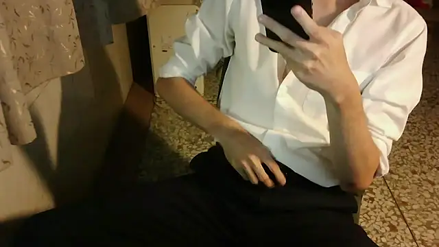 Snapshot of KYU890428 chatting on 07.17.26 KYU890428 online show from 07.17.26