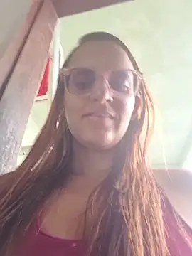 Snapshot of AliceRuivinha2 chatting on 06.18.26 AliceRuivinha2 online show from 06.18.26