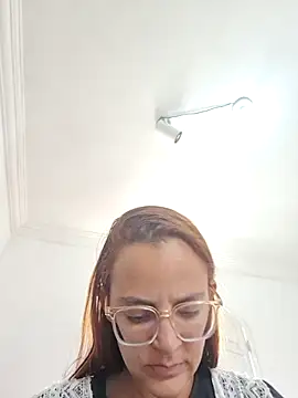 Snapshot of AliceRuivinha2 chatting on 07.05.26 AliceRuivinha2 online show from 07.05.26