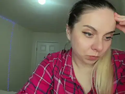 HappyIva online show from 02.26.25