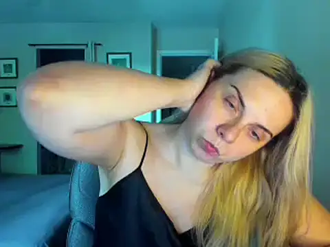 HappyIva online show from 09.18.25