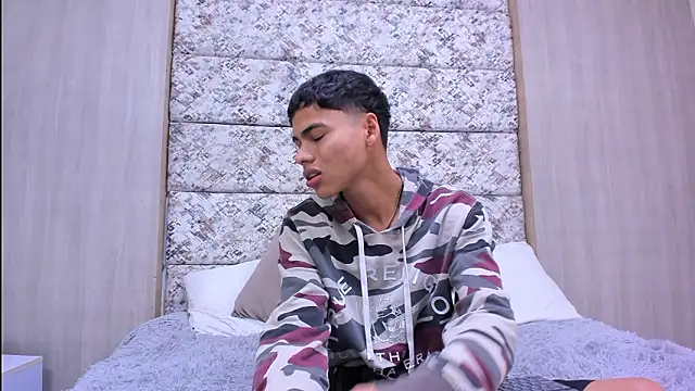 adam piarse01 online show from 02.09.26